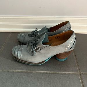 Mezzo Della Fluevogs size 8